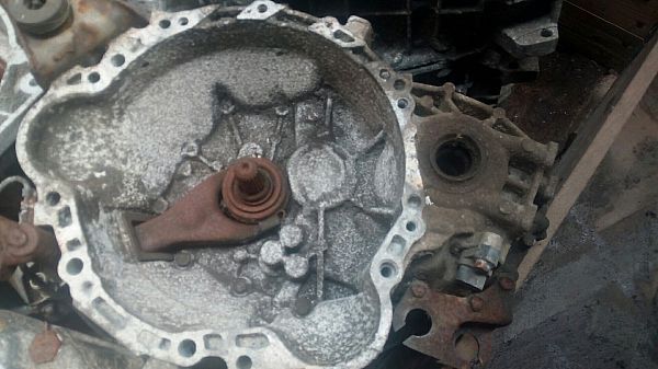Gearkasse manuel TOYOTA COROLLA Liftback (_E11_)