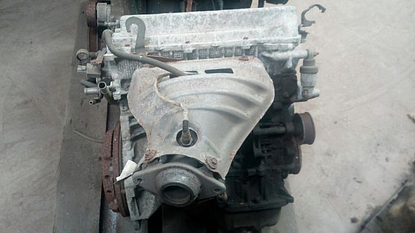 Motor TOYOTA COROLLA Saloon (_E12_)