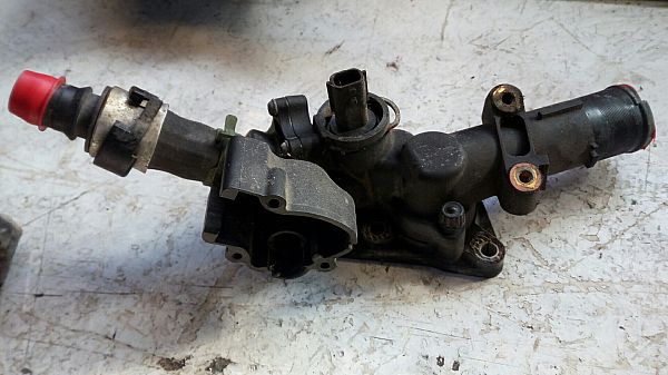 Thermostatgehäuse RENAULT