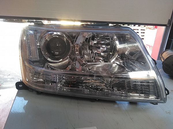 Front light SUZUKI GRAND VITARA II (JT, TE, TD)