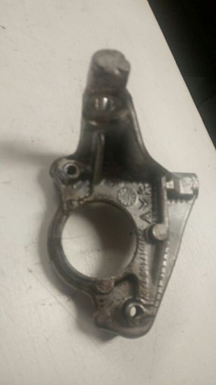 Drive shaft support bearing and bracket