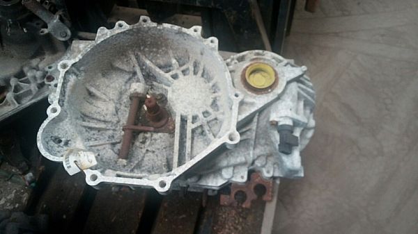 Gearkasse manuel HYUNDAI SONATA Mk III (EF)