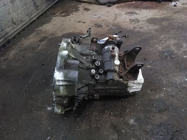 Gearkasse manuel TOYOTA AVENSIS (_T22_)