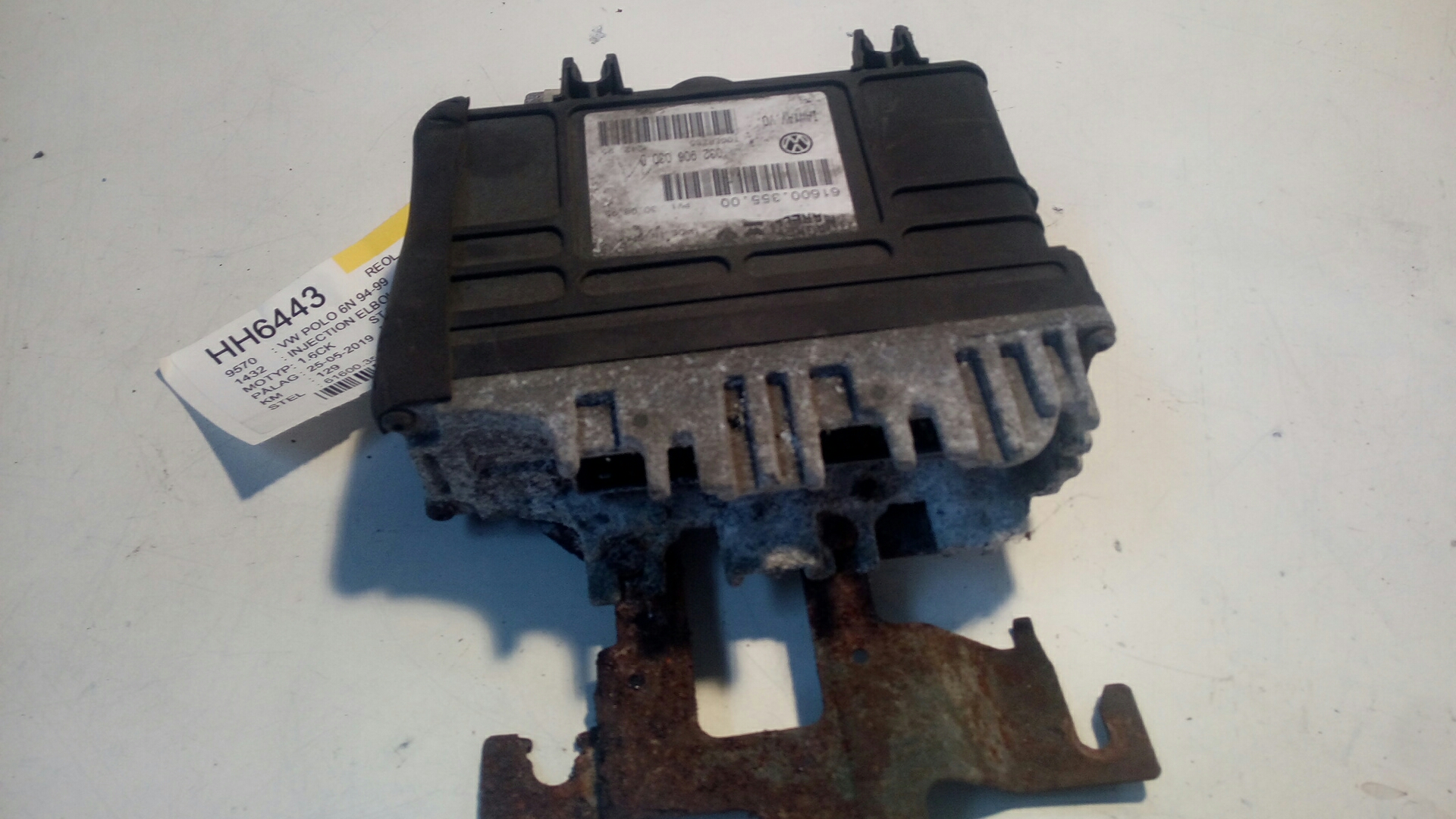 Centralina motore originale (ECU) VW POLO (6N1) 1996 - Foto 1 di 1
