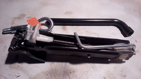 Bordwerkzeug OPEL CORSA C (X01)