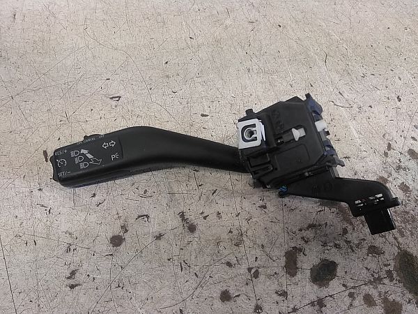 Bryter ratt blinklys / lys VW TOURAN (1T1, 1T2)