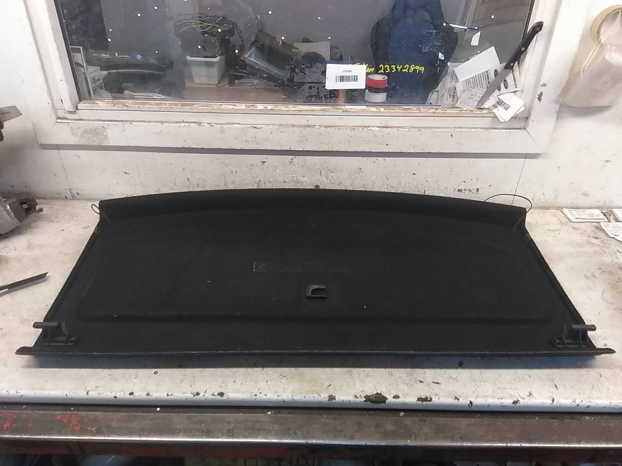 VW GOLF V (1K1) Shelf for rear 1K6 867 769 E - Autoparts24