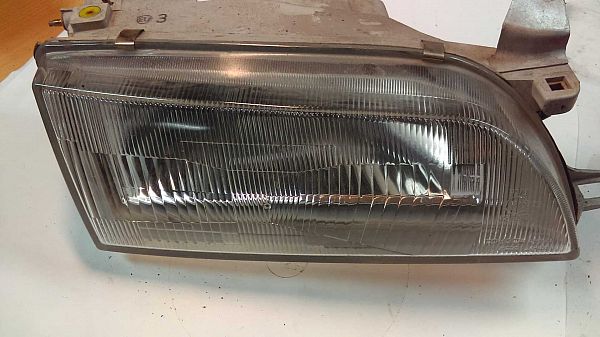 Front light TOYOTA COROLLA Estate (_E10_)