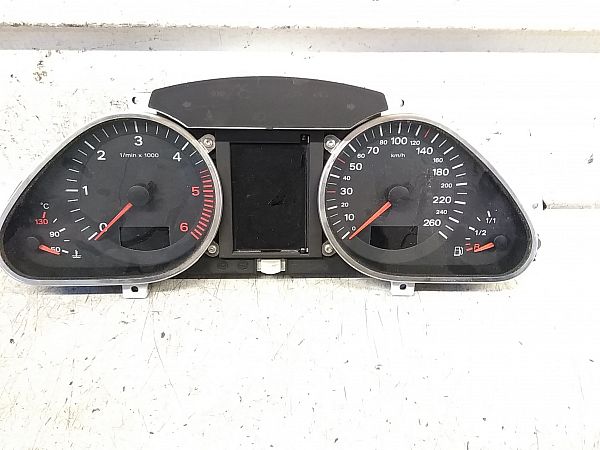 Instrumentbræt AUDI A6 (4F2, C6)