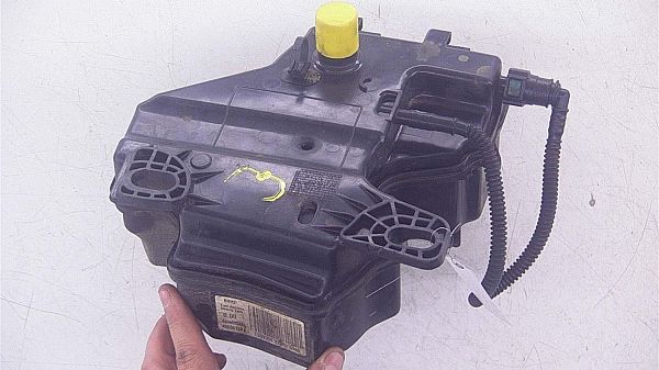 DPF fluid tank