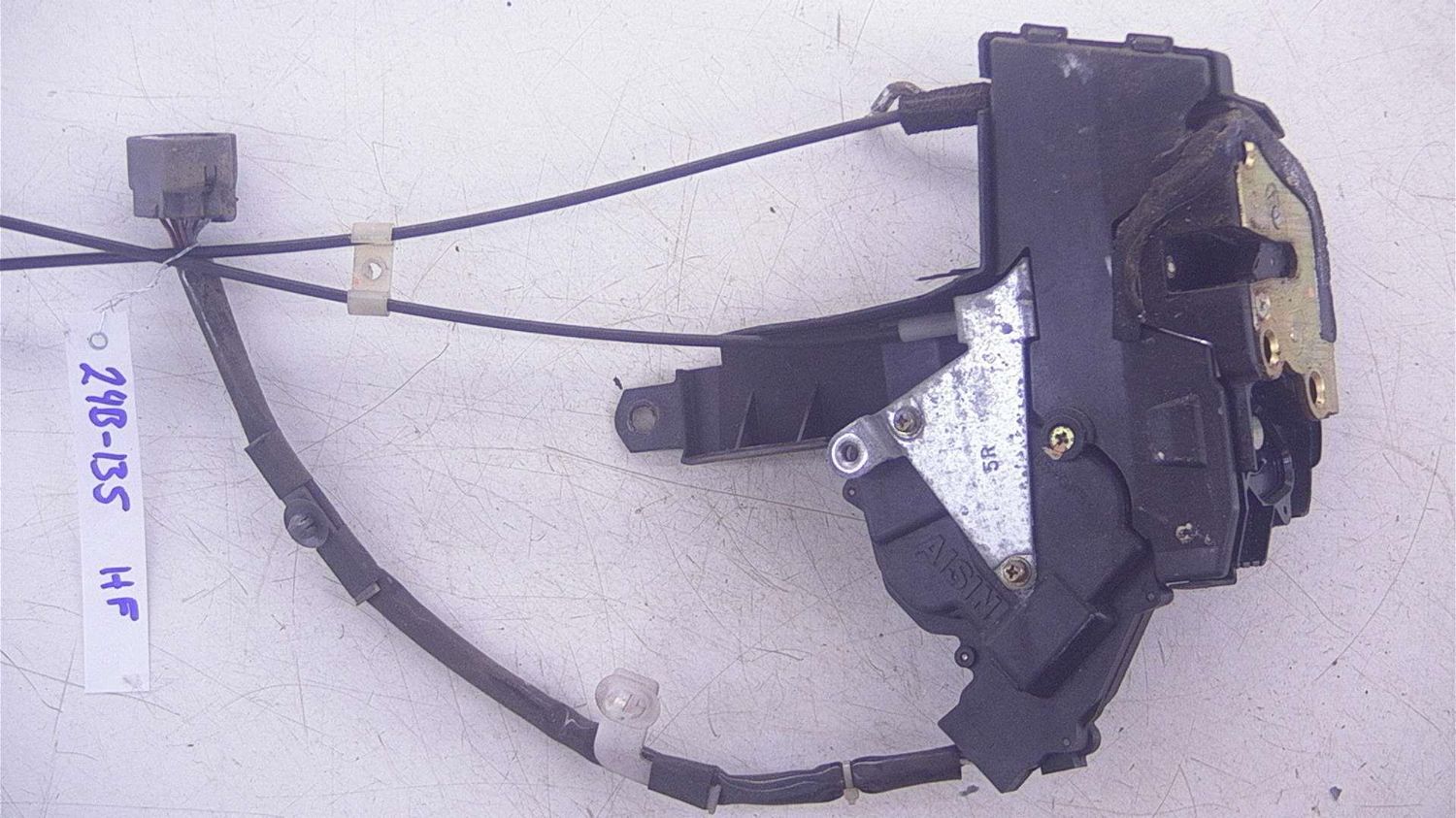 Toyota LAND CRUISER AMAZON (_J1_) Door lock 69030-60200 - Autoparts24