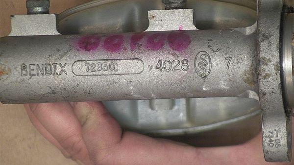 Brake - Master cylinder JEEP GRAND CHEROKEE   (ZJ, ZG)