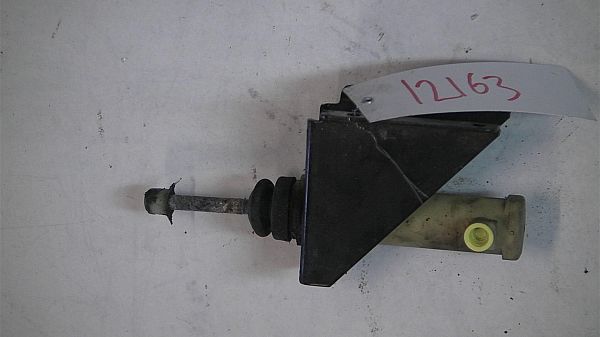 Clutch slave cylinder IVECO DAILY III Box Body/Estate