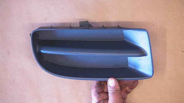 Zderzak przedni – kompletny TOYOTA HIACE IV Box (__H1_, __H2_)