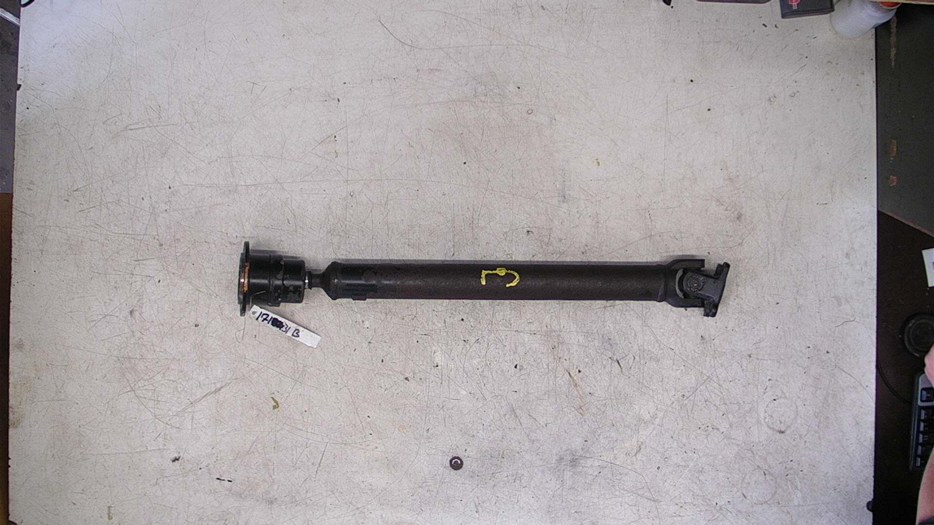 Suzuki JIMNY Closed Off-Road Vehicle (SN) Cardan 27103-81A10