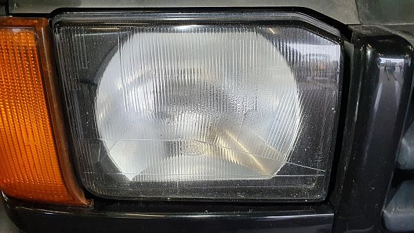 Front light LAND ROVER DISCOVERY Mk II (L318)