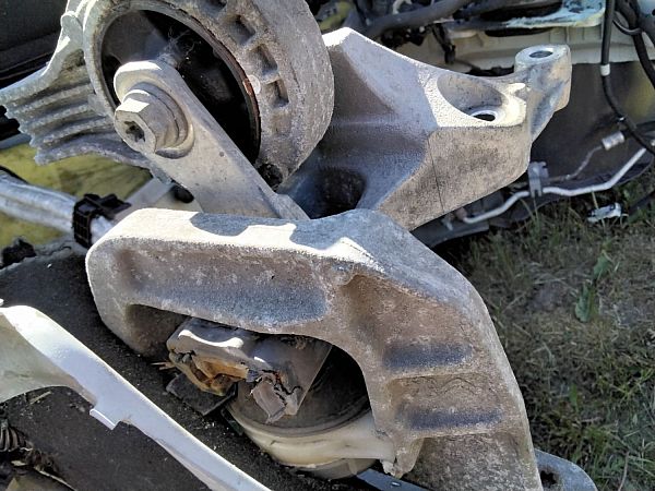 の　様 Toyota Proace - Łapa silnika / poduszka zawieszenia silnika