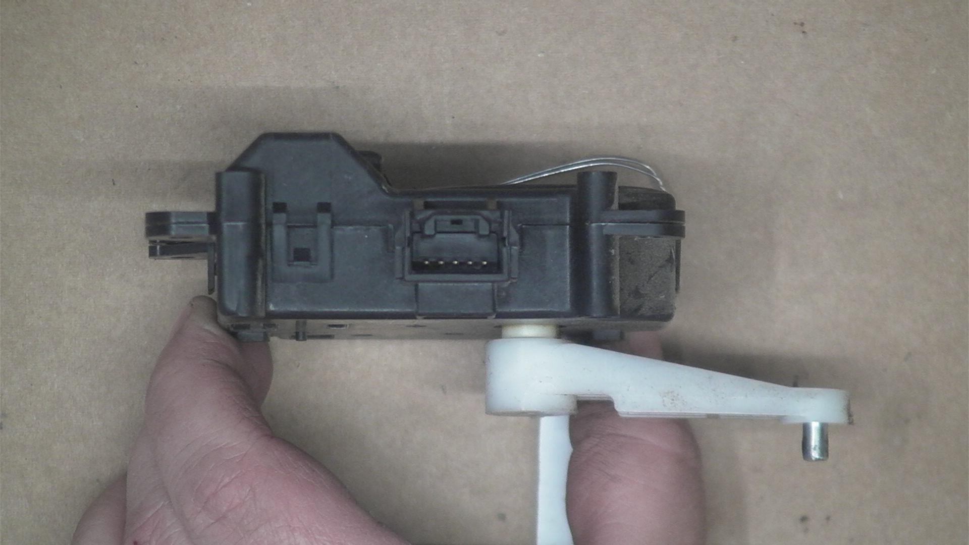 Toyota LAND CRUISER PRADO (_J12_) Heater Vent Flap Control