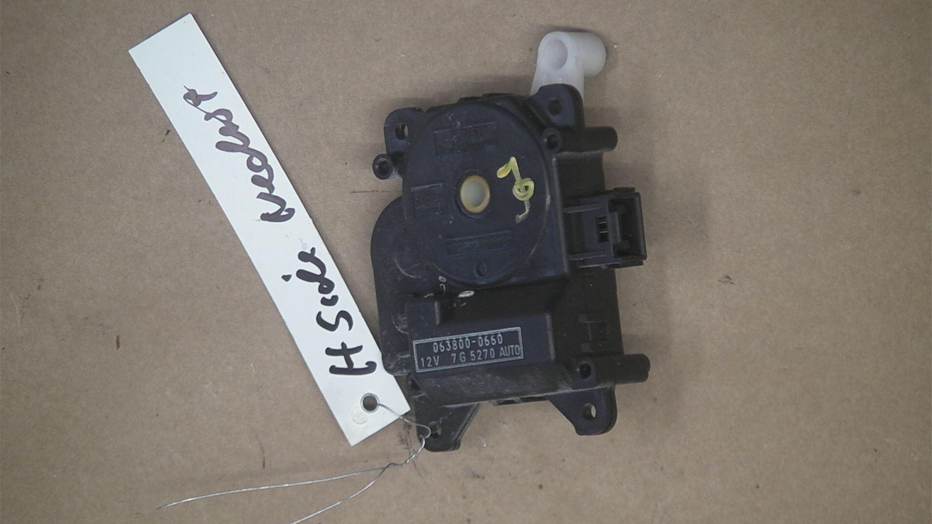 0475　HIROSHI 十 56/170 Toyota LAND CRUISER PRADO (_J12_) Heater Vent Flap Control Motor