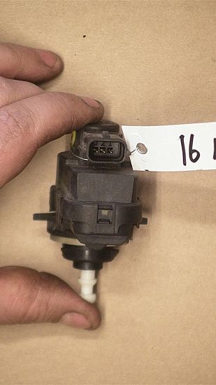 Światła – silnik regulacji RENAULT TRAFIC II Van (FL)