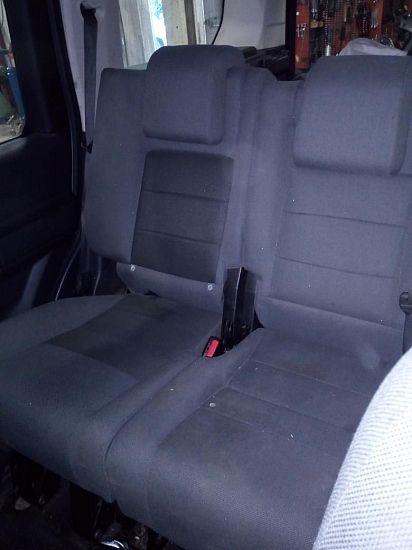 Back seat LAND ROVER DISCOVERY III (L319)