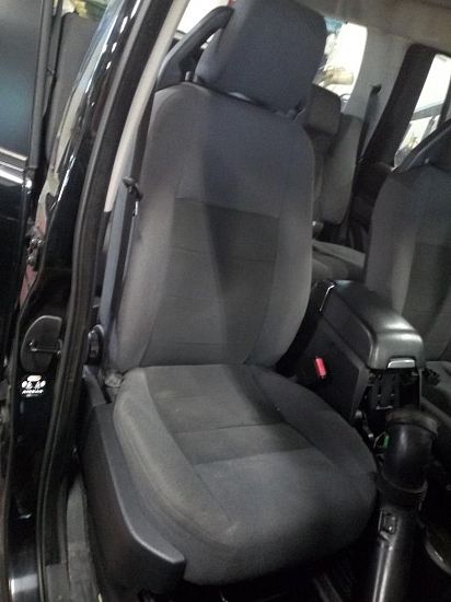 Front seats - 4 doors LAND ROVER DISCOVERY III (L319)