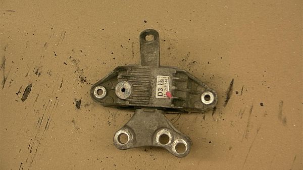 motorophæng / motorfæste CHEVROLET