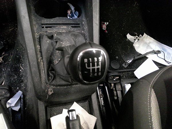 Schaltkulisse 5-Gang SKODA FABIA III Estate (NJ5)