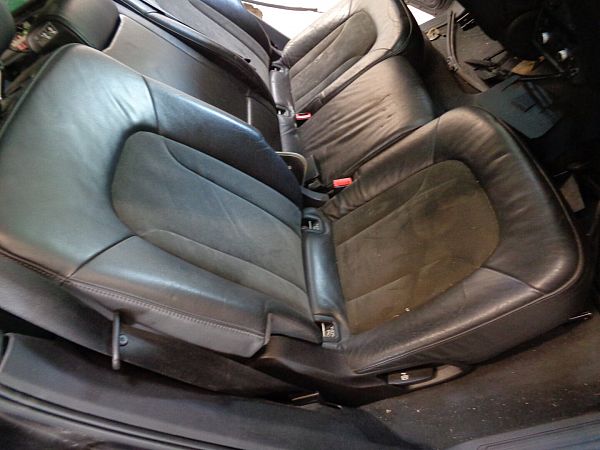 Back seat AUDI Q7 (4LB)