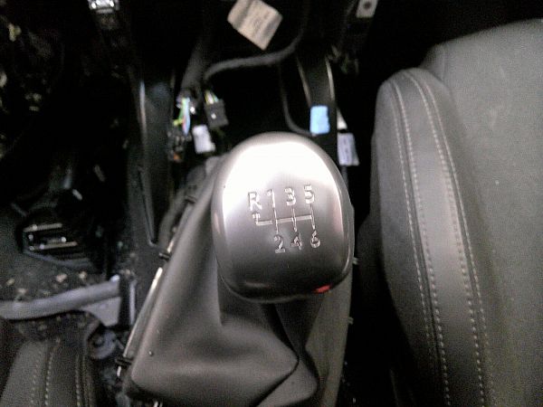 Skrzynia biegów 6-biegowa PEUGEOT 308 SW II (LC_, LJ_, LR_, LX_, L4_)