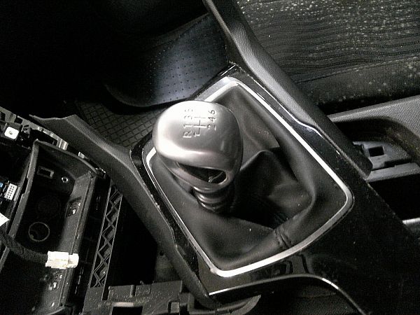 Skrzynia biegów 6-biegowa PEUGEOT 308 SW II (LC_, LJ_, LR_, LX_, L4_)