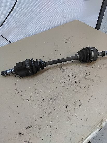 Drive shaft - front TOYOTA STARLET (_P9_)