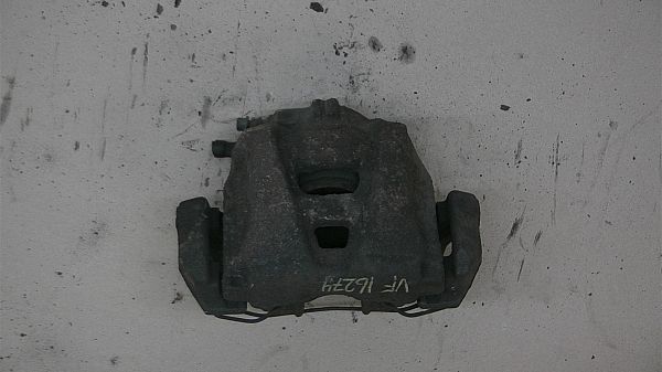 Zacisk hamulcowy – wentylowany przedni lewy AUDI A4 Avant (8K5, B8)