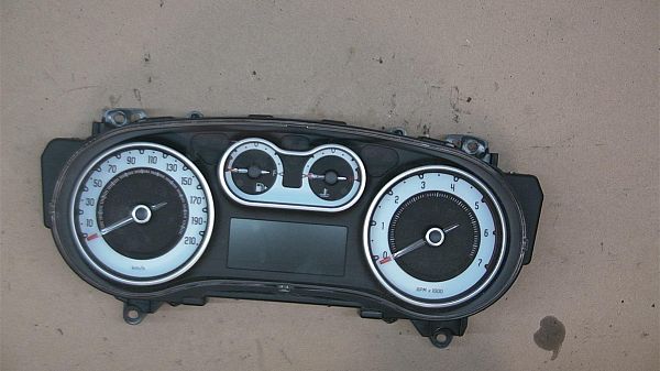 Instrumentbræt FIAT 500L (351_, 352_)