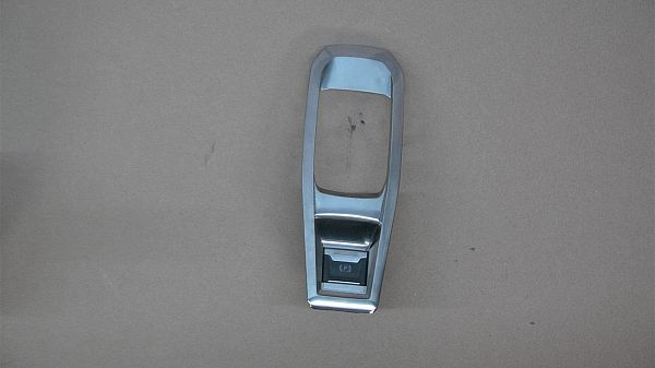 Handbremse PEUGEOT 3008 SUV (M_)