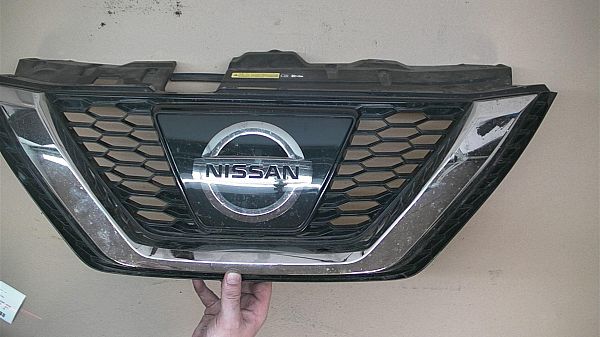 Grill / gitter NISSAN QASHQAI II SUV (J11, J11_)
