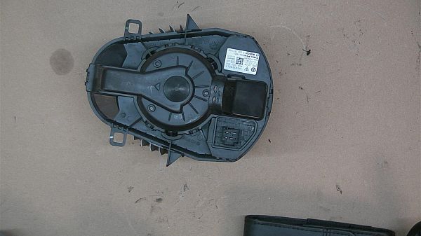 Kachel Ventilatiemotor / aanjager PORSCHE CAYENNE (92A)