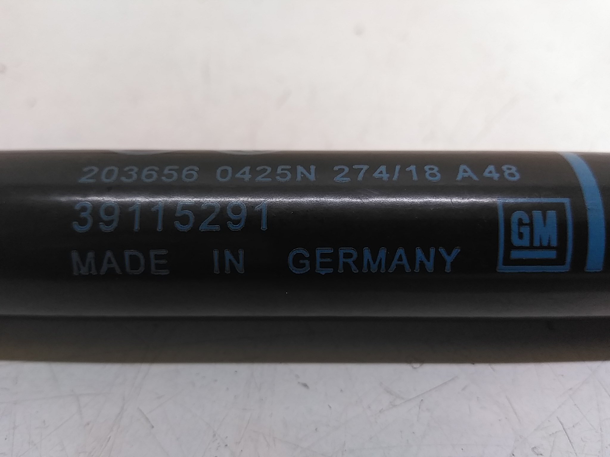 Opel INSIGNIA B Grand Sport (Z18) Rear hood muffle YR00236280