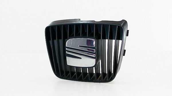 Osłona grill - maskownica przednia SEAT CORDOBA Vario (6K5)