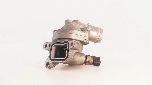 Boîtier de thermostat HYUNDAI i40 (VF)