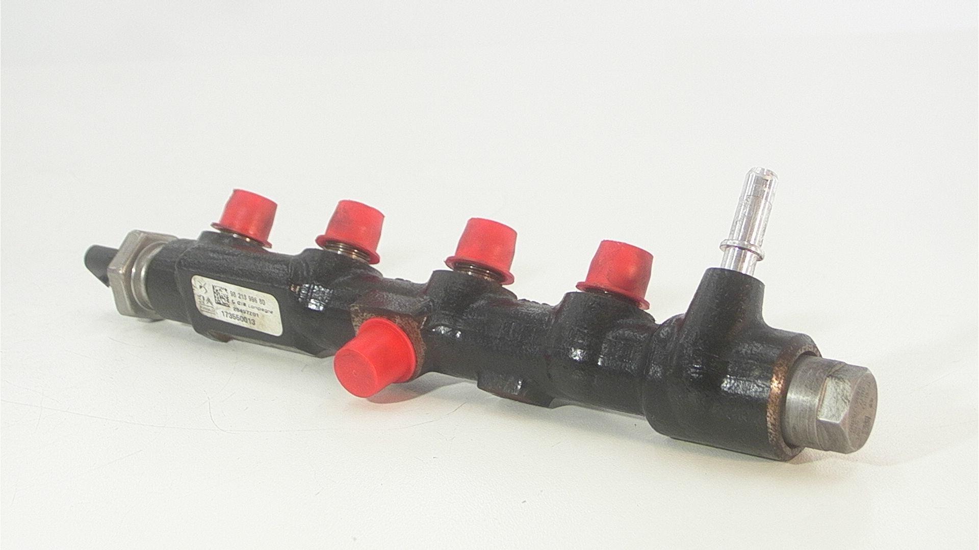 れれ 2点 98-213-996-80 : High-pressure rail / injection nozzle pipe