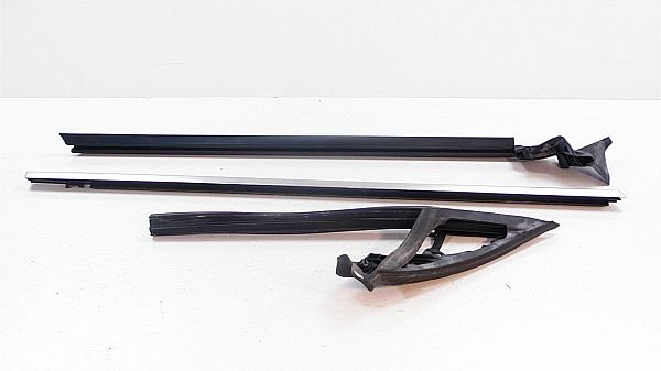 Rubber raamomlijsting MERCEDES-BENZ