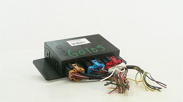 Module de contrôle de confort VW PASSAT Estate (3B5)