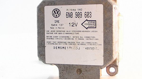 Airbag elektronikkenhet VW TRANSPORTER Mk IV Box (70A, 70H, 7DA, 7DH)