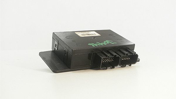Module de contrôle de confort VW PASSAT (3B2)