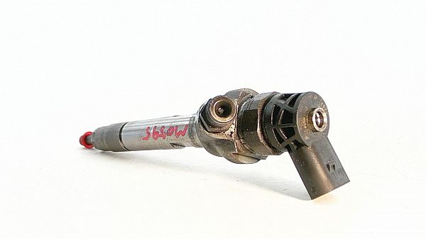 Verstuiver / Injector BMW 2 Gran Tourer (F46)