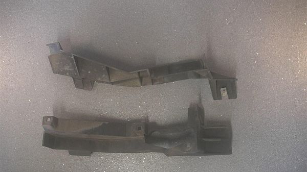 Front bumper - tyre mountings ROVER