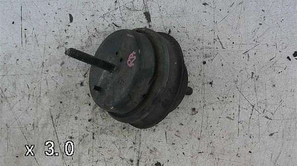 montage du moteur / Support de montage du moteur FORD