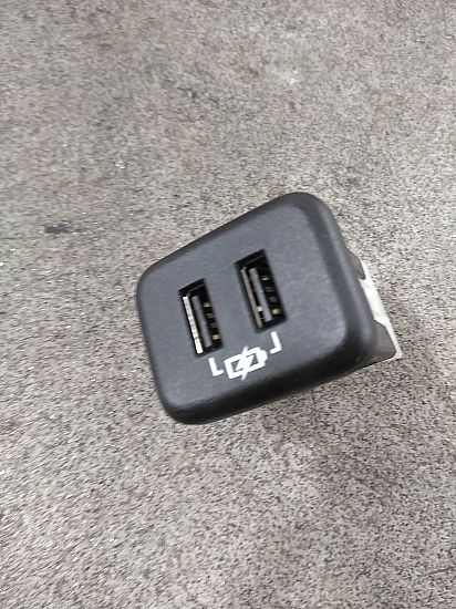 USB socket connector