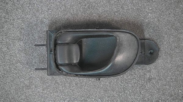 Handle - interior CHEVROLET TACUMA MPV (U100)